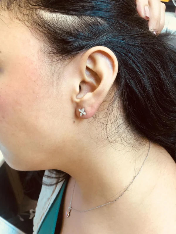 14K Gold Marquise Diamond 8 Stone Floral Leaf Stud Earrings (I-J Color, SI2-I1 Clarity) - Image 14