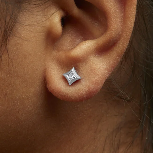 10K White Gold 1/5 Cttw Invisible Set Princess-Cut Diamond Stud Earrings (H-I Color, SI2-I1 Clarity) - Image 7