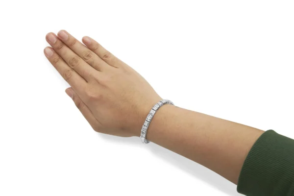 10K White Gold Round and Baguette Cut Diamond Bracelet (2.00 cttw, H-I Color, I2-I3 Clarity) - Image 5