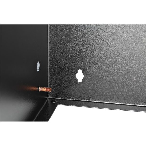 StarTech.com 8U Wall Mount Rack, 14in Deep, 19 inch Wall Mount Network Rack, Wall Mounting Patch Panel Bracket for Switch/IT Equipment - Image 6