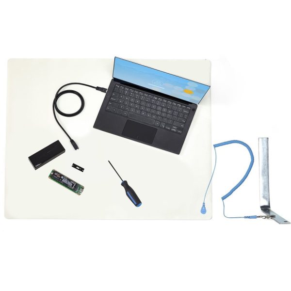 StarTech.com 11x18in Anti Static Mat, ESD Mat for Electronics Repair on Tables or Desks, Flexible Work Pad, Detachable Grounding Wire - Image 7