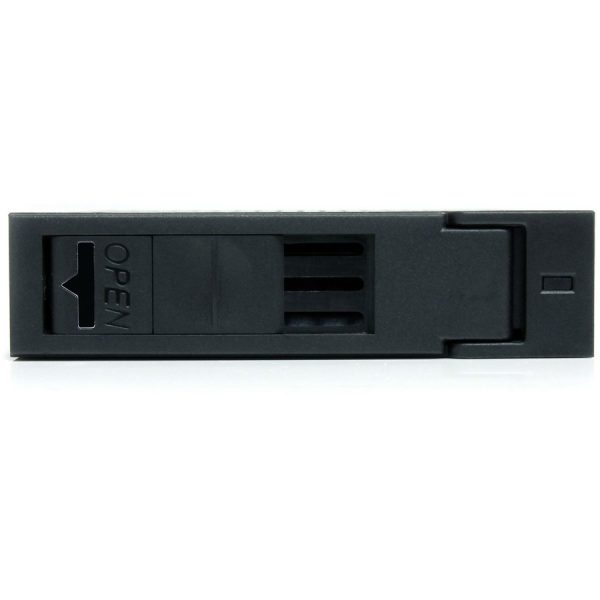 StarTech.com 2.5in SATA/SAS SSD/HDD to 3.5in SATA Hard Drive Converter - Image 3