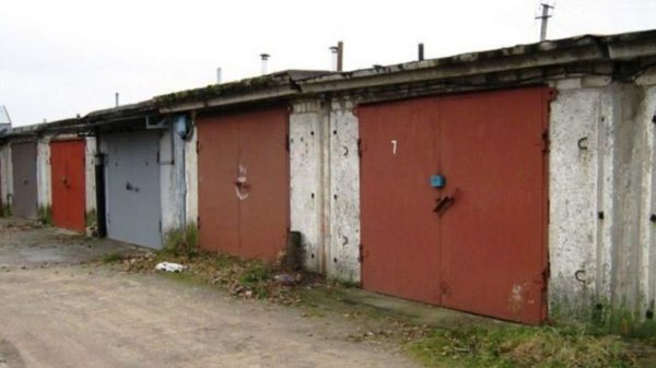 Garage Model 1 32 1 36 1 43 Scale   Russian Parking Building Open Doors - Image 6