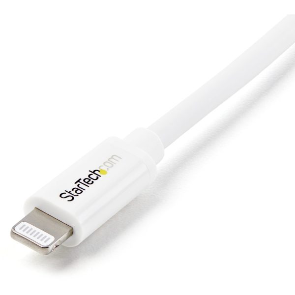 StarTech.com 2m (6ft) Long White Apple�® 8-pin Lightning Connector to USB Cable for iPhone / iPod / iPad - Image 2
