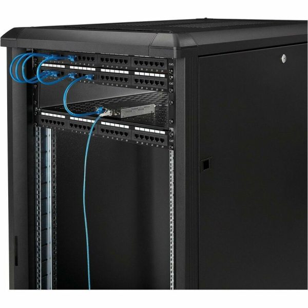 StarTech.com Gigabit Ethernet Copper-to-Fiber Media Converter - SM LC - 20 km - Ethernet Media Converter - GbE Converter - Image 7
