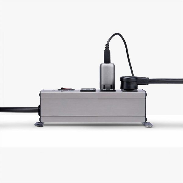 StarTech.com 6-Outlet Industrial Power Strip 125V/15A, EMI/RFI Isolation, Surge Protection, Mountable PDU, 8ft NEMA 5-15P Cord, UL Listed - Image 7