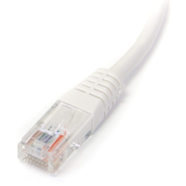 StarTech.com 10 ft White Molded Cat5e UTP Patch Cable - Image 2