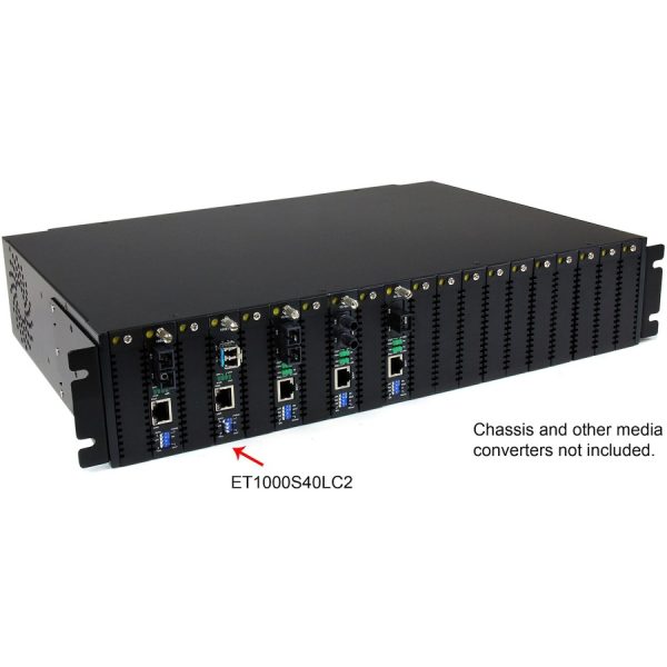 StarTech.com 1000 Mbps Gigabit Single Mode Fiber Media Converter LC 40 km - Image 4