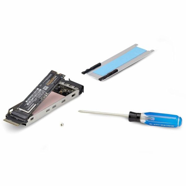 StarTech.com Dual-Bay M.2 NVMe SSD to PCIe x8 Removable Mobile Rack; Bifurcation Required; Tool-less Installation, PCIe Hot-Swap Drive Bay - Image 5