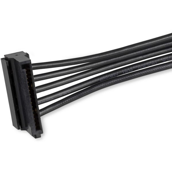 StarTech.com 4x SATA Power Splitter Adapter Cable - Image 2