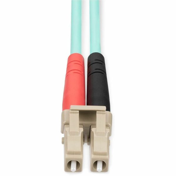 StarTech.com 25m (82ft) LC/UPC to LC/UPC OM4 Multimode Fiber Optic Cable, 50/125µm, 100G, Low Insertion Loss, LSZH Fiber Jumper Cord - Image 4