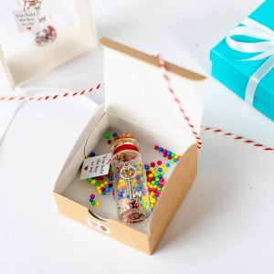 Anniversary Gift for Her & Him Romantic Present for Boyfriend Girlfriend Custom Message I Love You Gifts to Wife Husband (Key You Hold the Key to My Heart In Beige Craft Box)