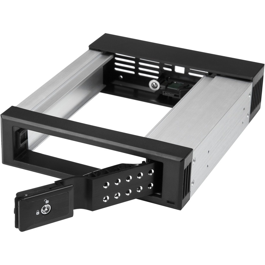 StarTech.com 5.25 to 3.5 Hard Drive Hot Swap Bay - Trayless - Aluminum - For 3.5" SATA/SAS Drives - Front Mount - SAS/ SATA Backplane - Image 4