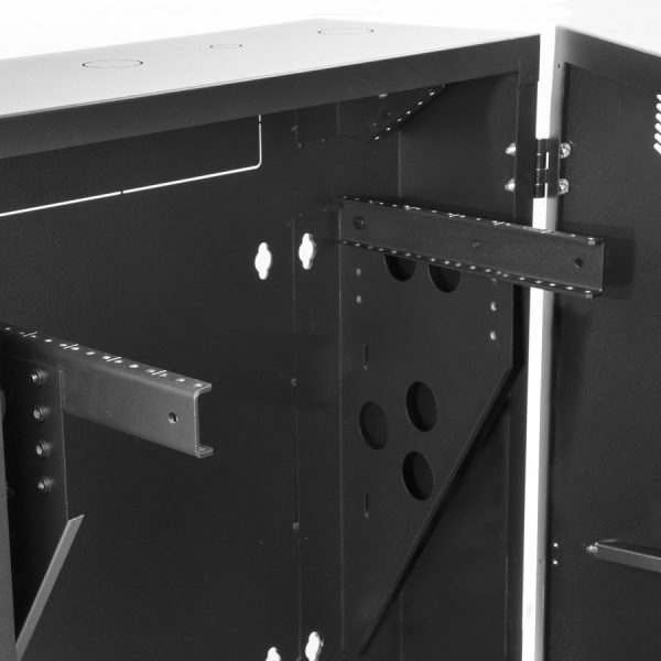 StarTech.com 6U Vertical Server Cabinet - Wallmount Network Cabinet - 30 in. depth - Image 5