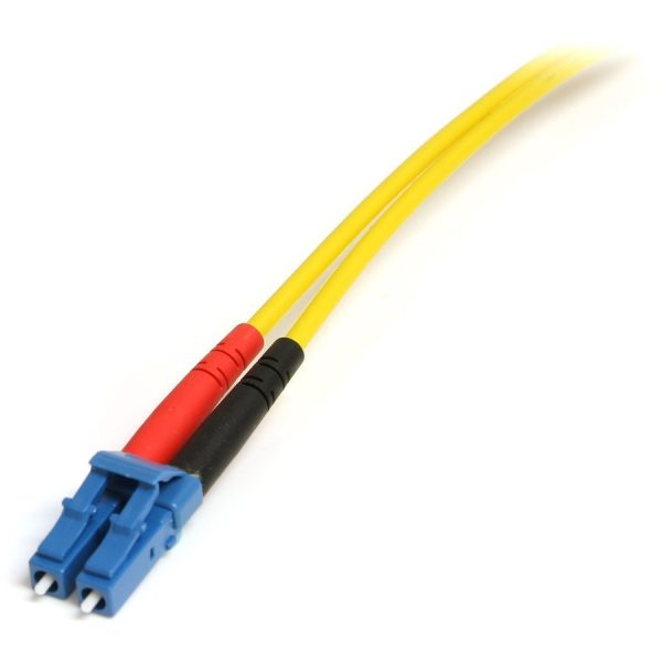 StarTech.com 10m Fiber Optic Cable - Single-Mode Duplex 9/125 LSZH Fiber Jumper Cord - LC/SC - Image 3