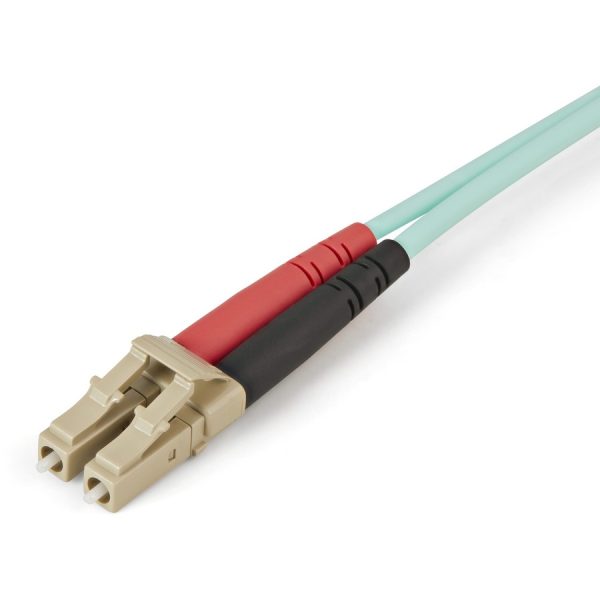 StarTech.com 2m (6ft) LC/UPC to LC/UPC OM4 Multimode Fiber Optic Cable, 50/125µm, 100G, Low Insertion Loss, LSZH Fiber Jumper Cord - Image 2