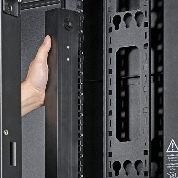 Eaton Tripp Lite Series 14.5kW 200-240V 3PH Monitored PDU - LX Interface, Gigabit, 48 Outlets, IEC 309 60A Blue Input, LCD, 3 m Cord, 0U 1.8 m Height, TAA - Image 4