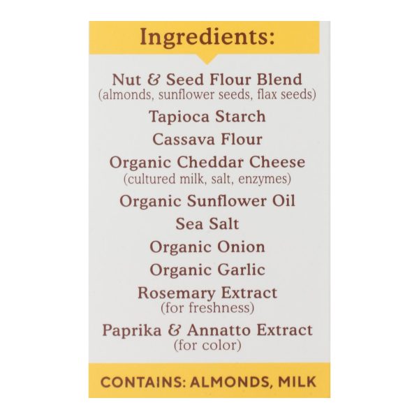 Simple Mills Farmhouse Cheddar Almond Flour Crackers - Case of 6 - 4.25 oz.