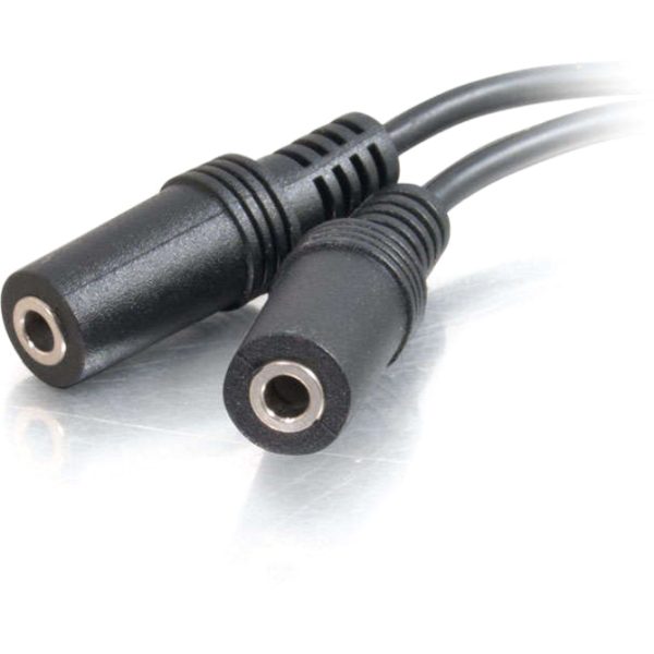 C2G 6in 3.5mm Y-Cable - 3.5mm (1) to 3.5mm (2) - M/F - Image 3