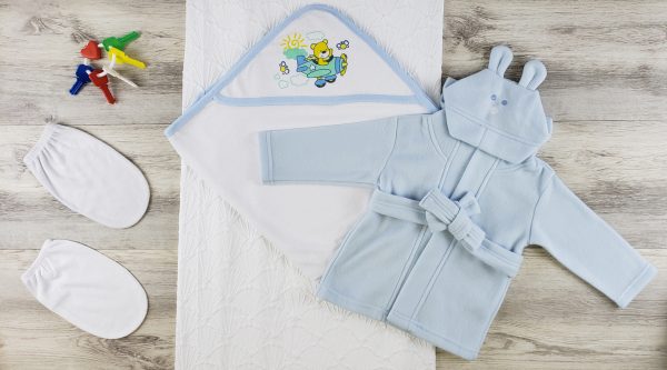 Hooded Towel, Wash Mittens And Robe Ls_0616