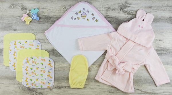 Hooded Towel, Wash Coths, Bath Mittens And Robe Ls_0623