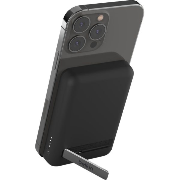 Belkin BoostCharge Magnetic Wireless Power Bank 5K + Stand - Image 4
