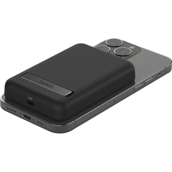 Belkin BoostCharge Magnetic Wireless Power Bank 5K + Stand - Image 5