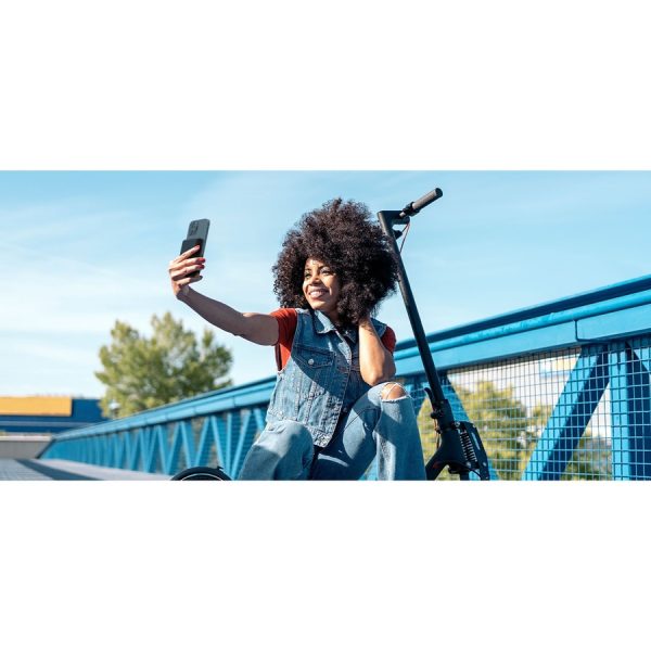 Belkin BoostCharge Magnetic Wireless Power Bank 5K + Stand - Image 8