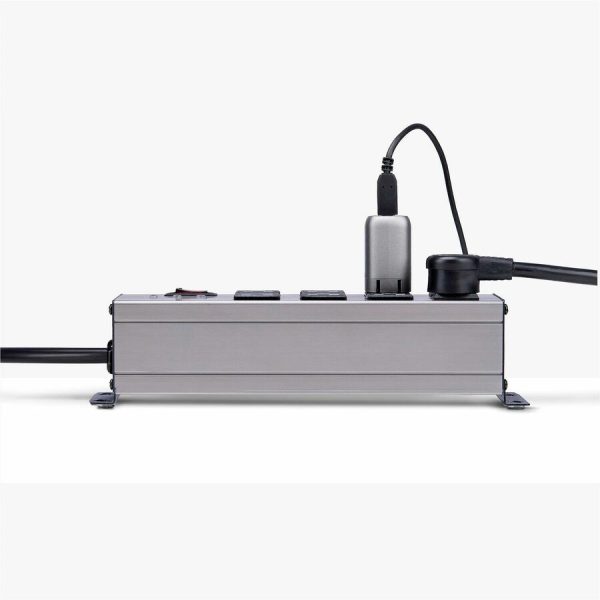 StarTech.com 8-Outlet Industrial Power Strip 125V/15A, EMI/RFI Isolation, Surge Protection, Mountable PDU, 12ft NEMA 5-15P Cord, UL Listed - Image 8