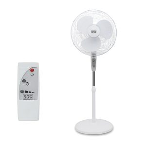 BLACK+DECKER BFSR18W 18-In. 3-Speed Oscillating Stand Fan with Remote, BFSR18 (White)