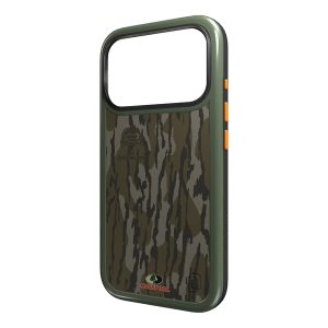cellhelmet CF-122-MO Fortitude Series MagSafe-Compatible Case (iPhone 17 Pro; Mossy Oak Bottomland)